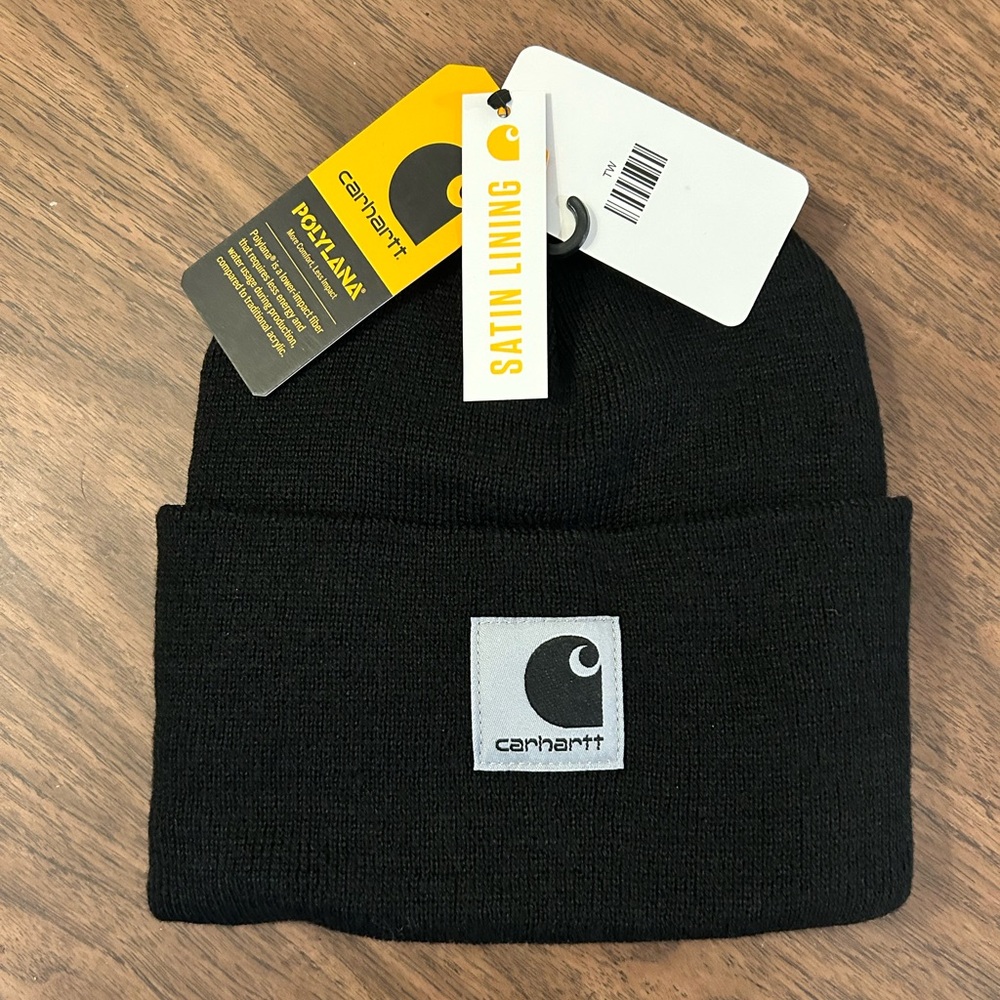 Carhartt knit satin lined winter beanie hat     Brand New never worn NWT